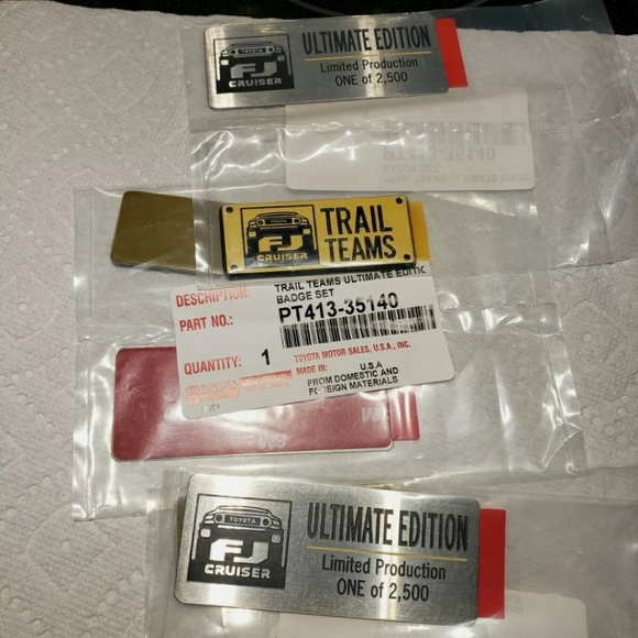 Toyota FJ Cruiser Trail Teams Ultimate Edition Emb - Picture 3 of 3